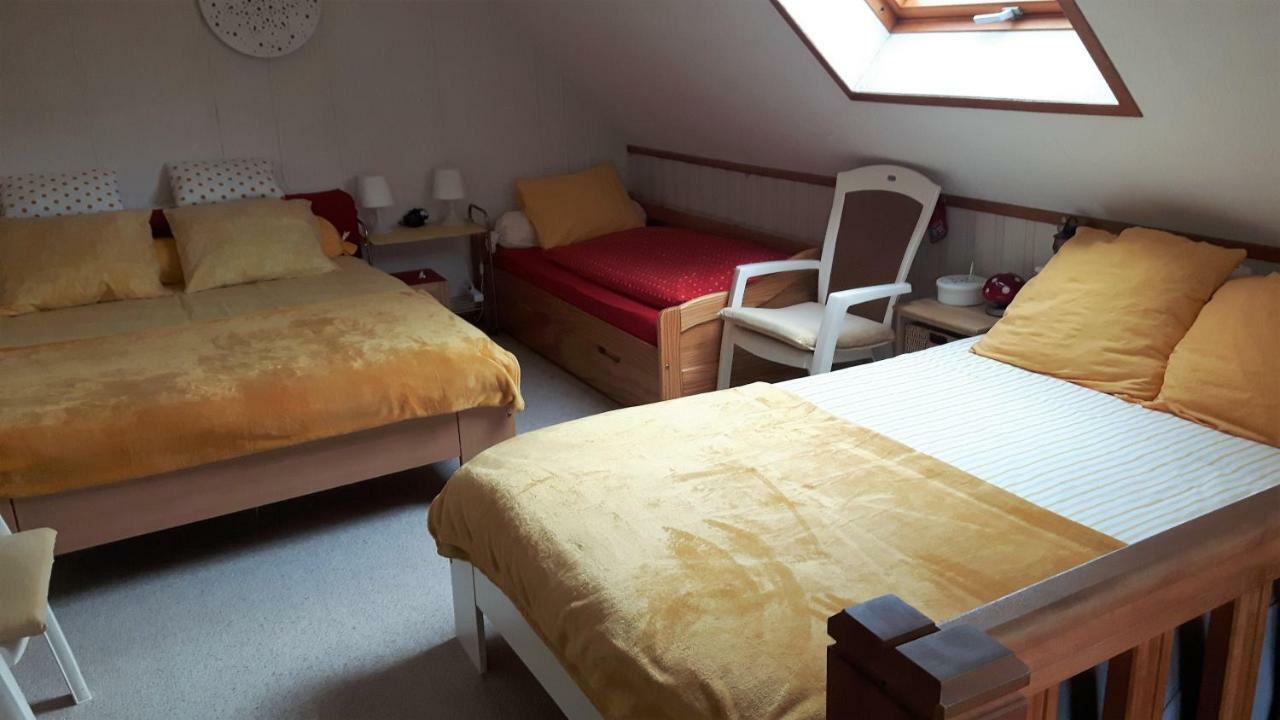 Le Mouton Blanc Vila Couloisy Exterior foto